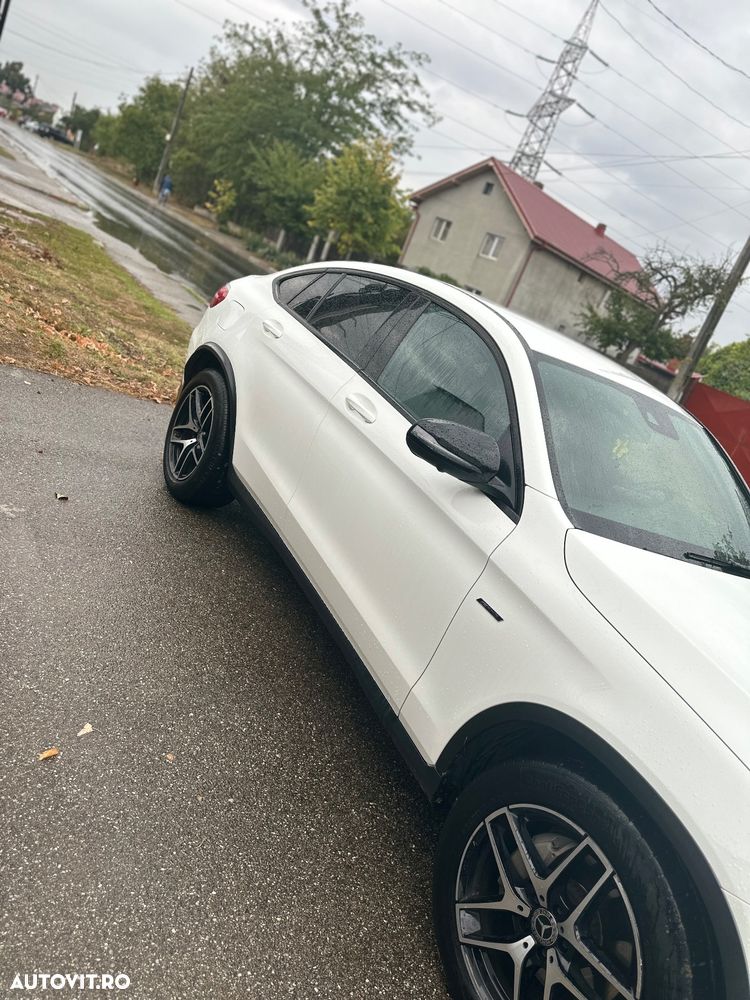 Mercedes-Benz GLC 220 d 4Matic 9G-TRONIC - 10