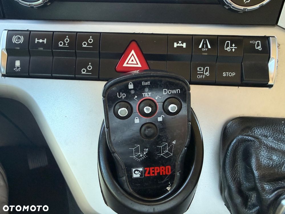 Mercedes-Benz Actros 2546 - 8