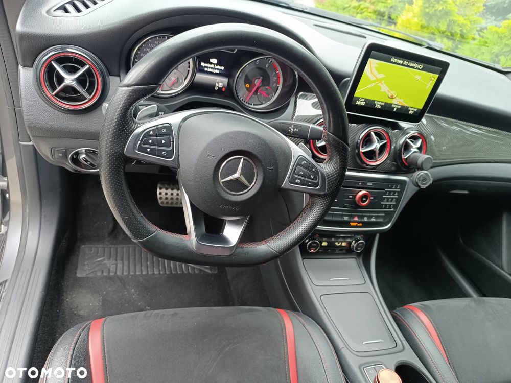 Mercedes-Benz CLA 250 Sport 4-Matic - 8