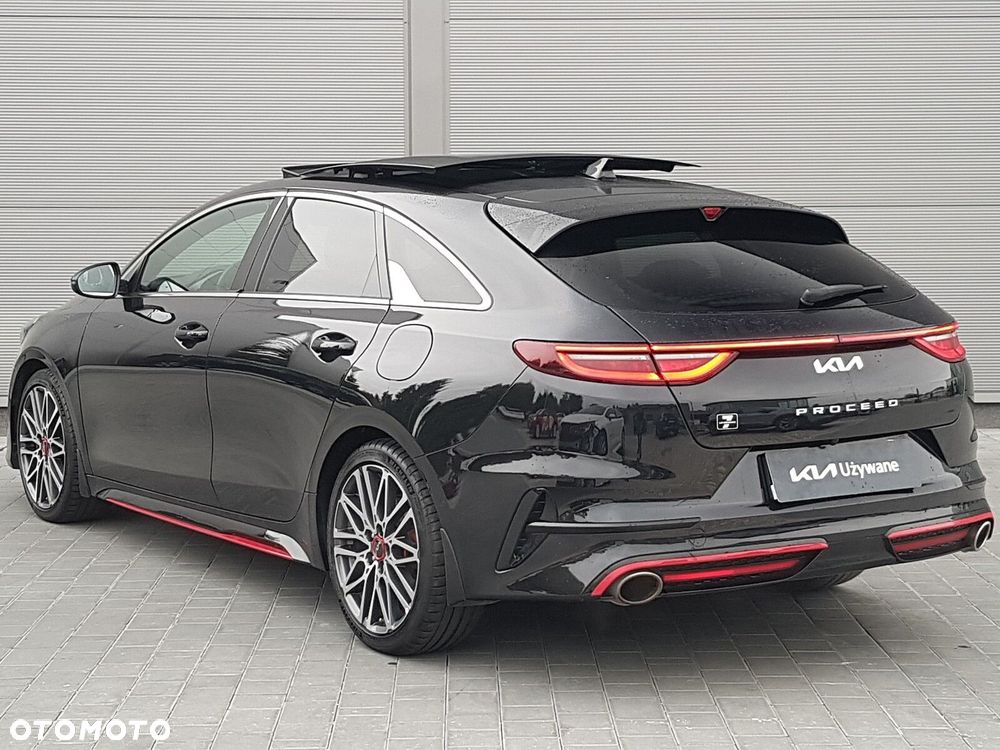 Kia ProCeed 1.6 T-GDI GT DCT - 11