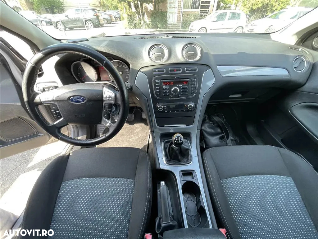 Ford Mondeo 1.6 TDCi Ambiente - 15