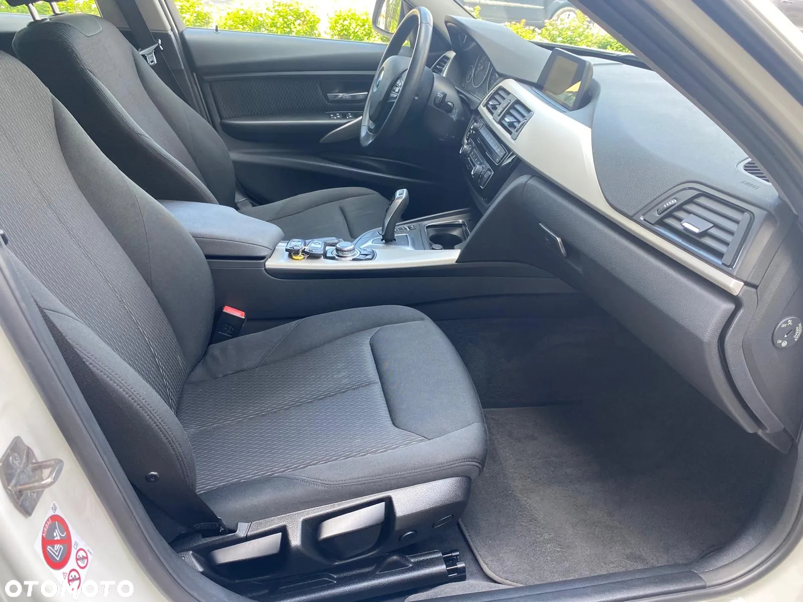 BMW Seria 3 320d Luxury Line - 30