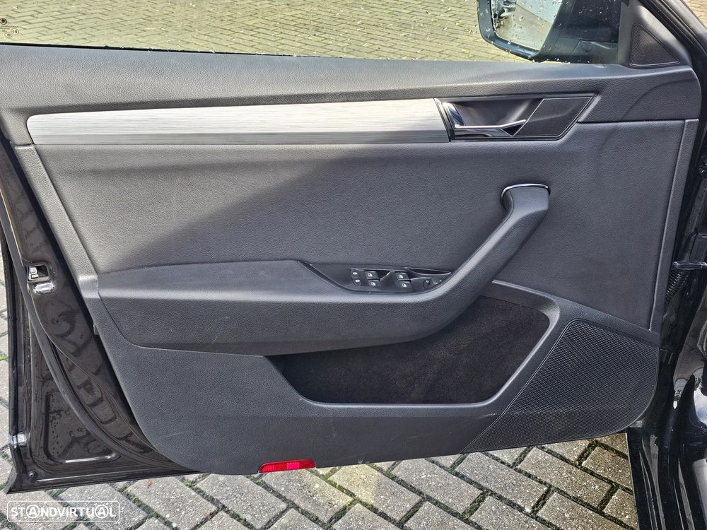 Skoda Superb Break 1.4 TSI iV Style DSG - 23