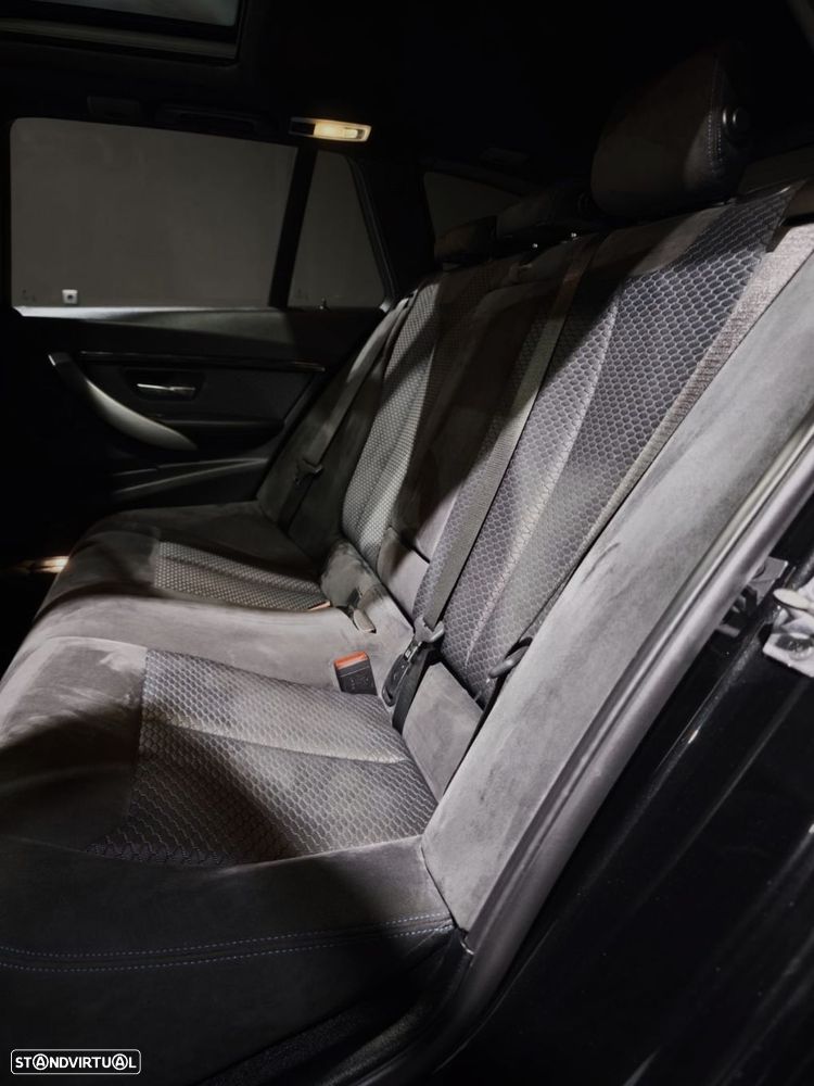 BMW 320 d Touring xDrive Pack M Auto - 15