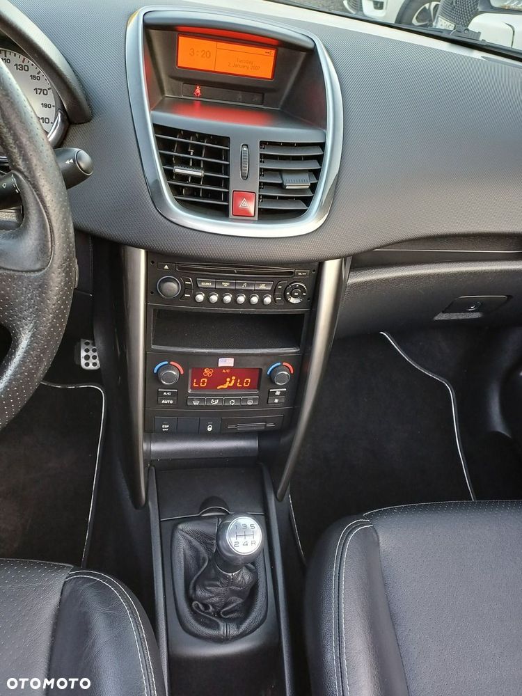 Peugeot 207 CC - 21