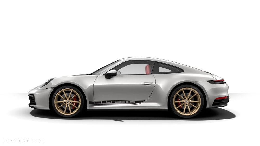 Porsche 911 Carrera S - 2