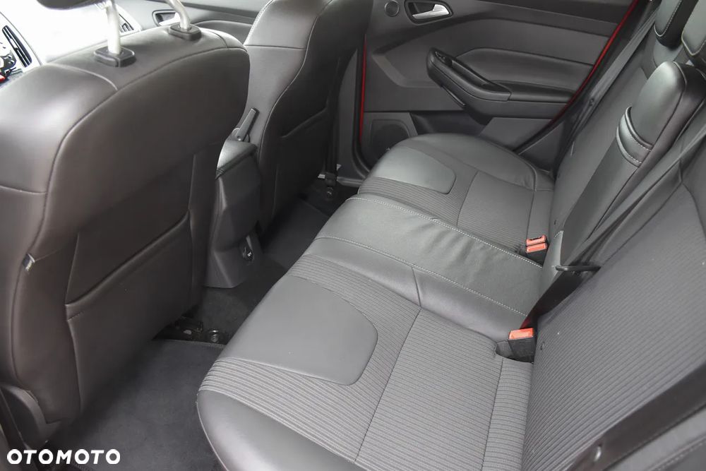 Ford Focus 1.6 EcoBoost Start-Stopp-System Titanium - 37