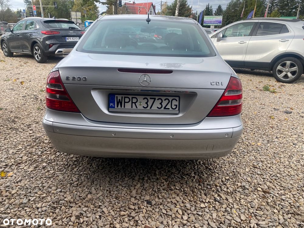 Mercedes-Benz Klasa E 200 CDI Automatik Classic - 6