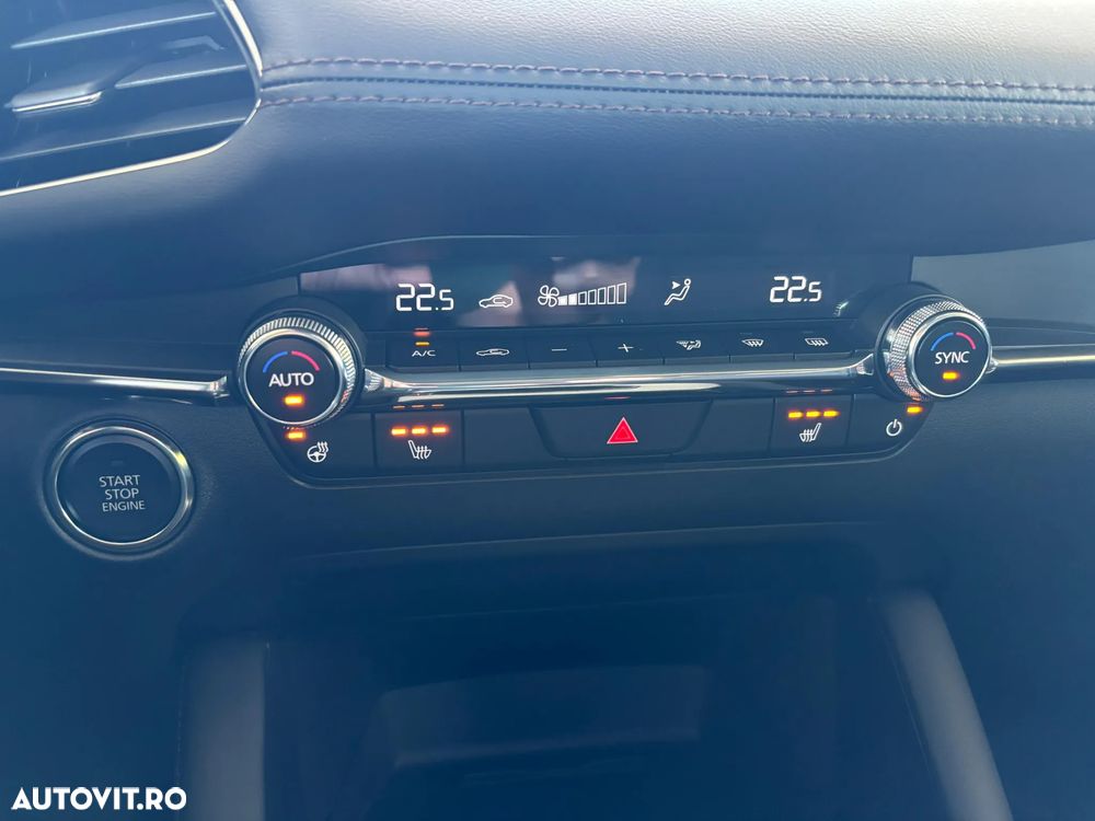 Mazda 3 e-Skyactiv X186 AT MHEV Center-Line - 15