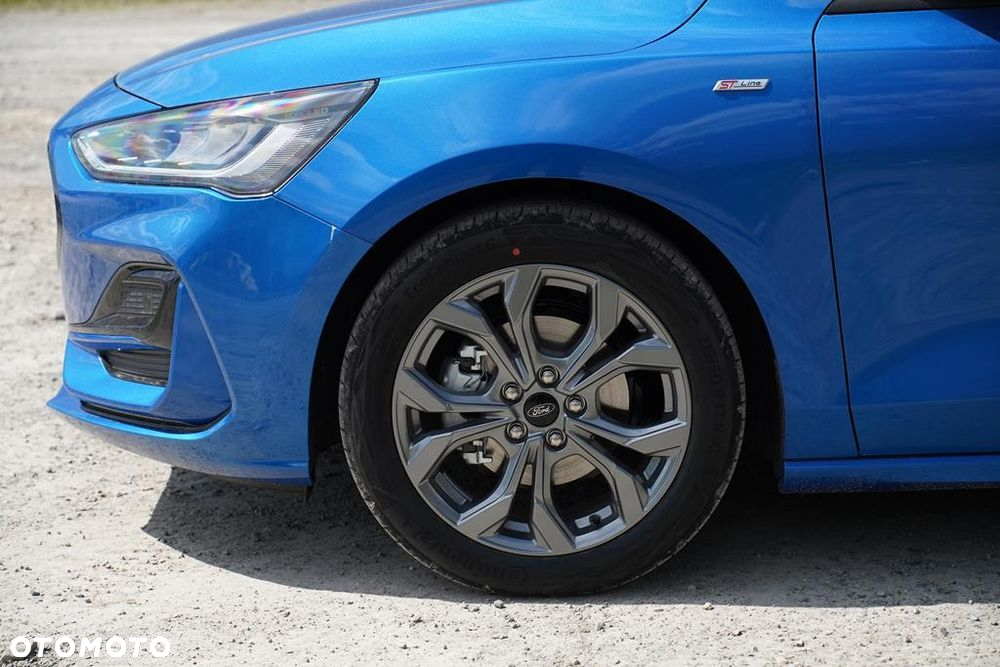 Ford Focus 1.0 EcoBoost mHEV ST-Line X - 28