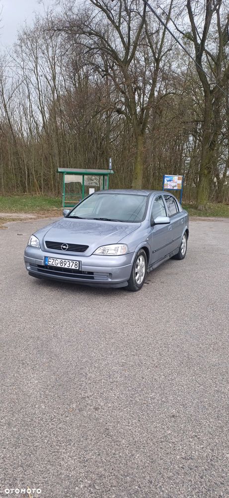 Opel Astra - 11