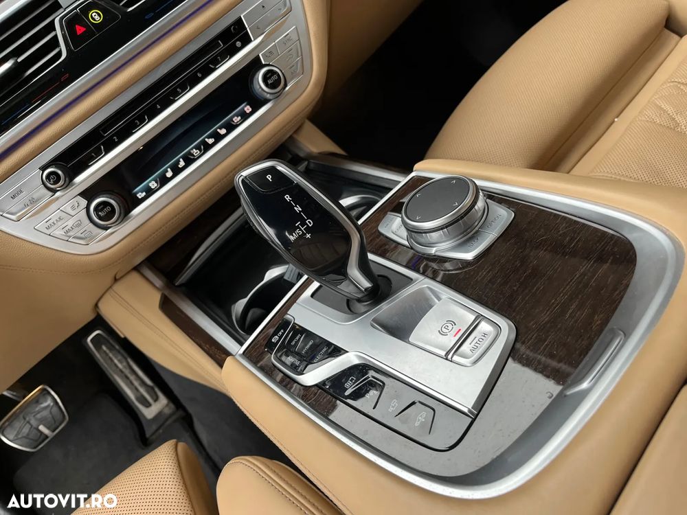 BMW Seria 7 745Le xDrive AT PHEV - 6
