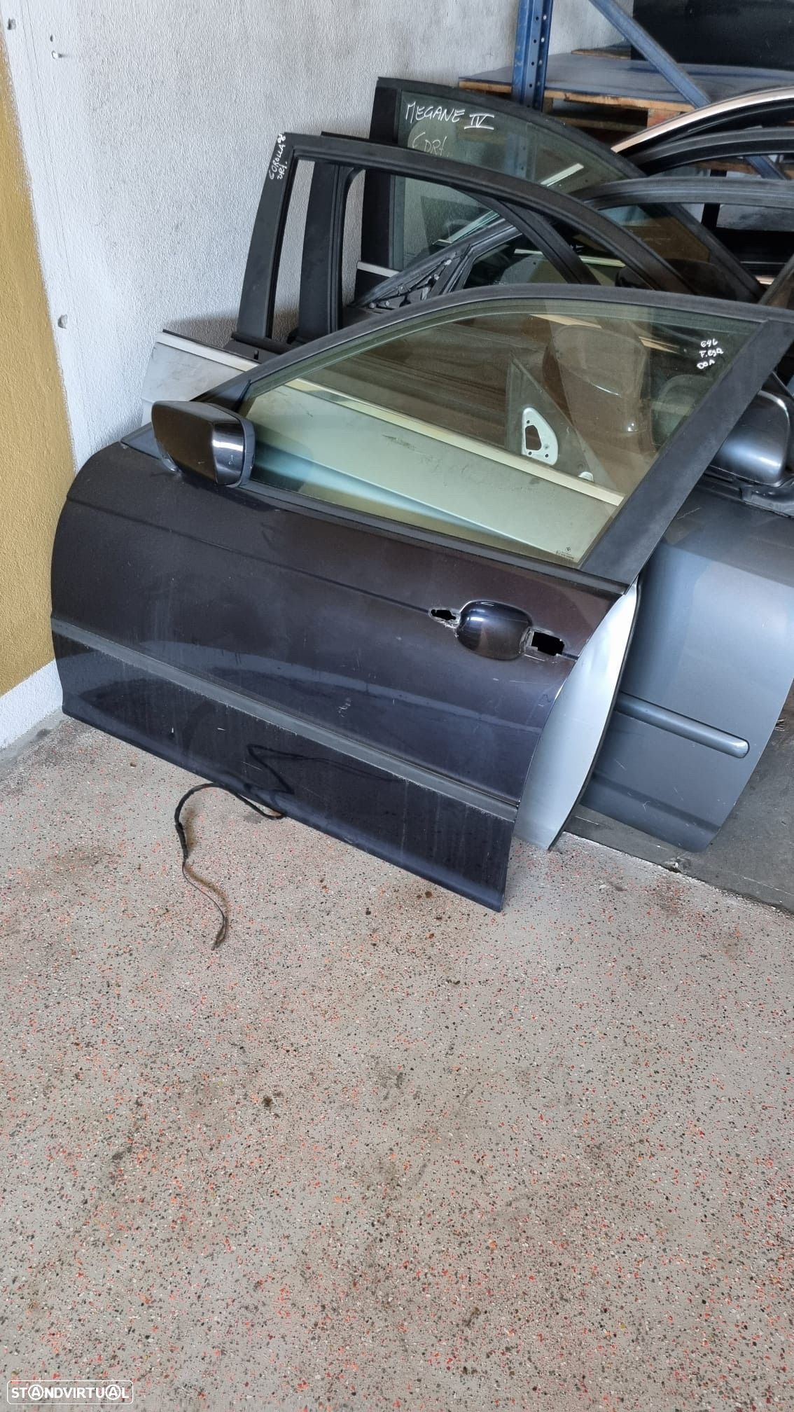 Porta Frente Esquerda BMW E46 ano 2000 - 1