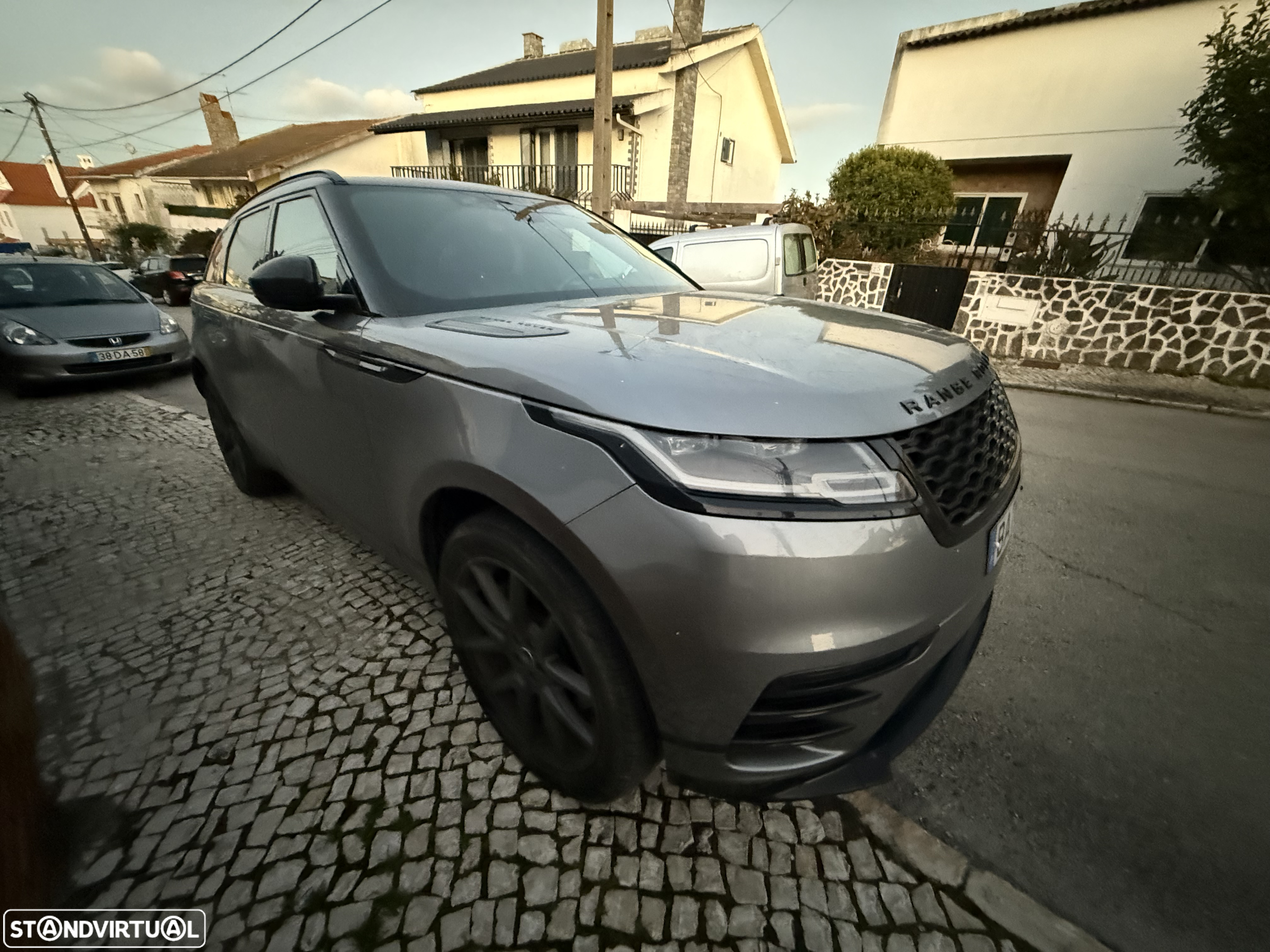 Land Rover Range Rover Velar 2.0 P400e AWD R-Dynamic SE - 14