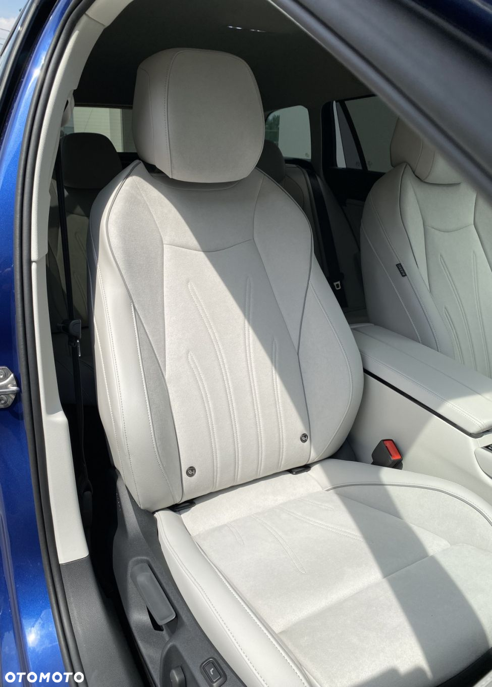 Volkswagen Passat - 24