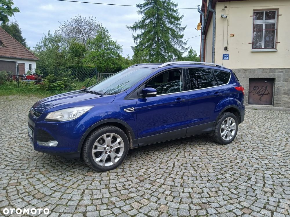 Ford Kuga 2.0 TDCi 4x4 Titanium - 4