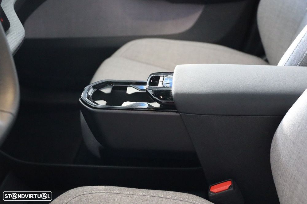 Volvo EX30 69 kWh Single Motor Extended Range Ultra - 18