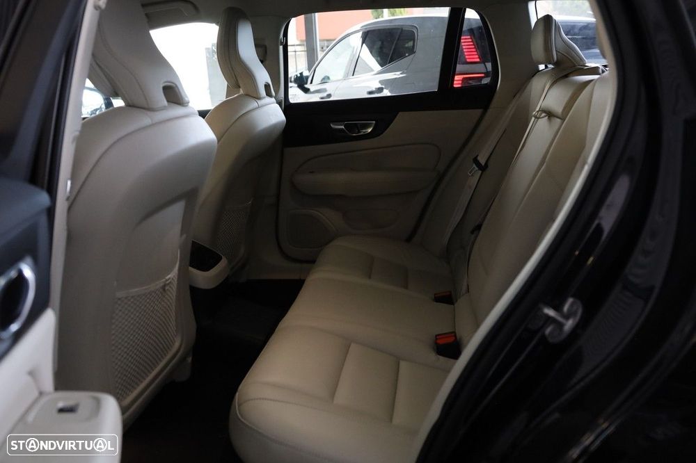 Volvo V60 2.0 T6 AWD TE Plus Bright - 13