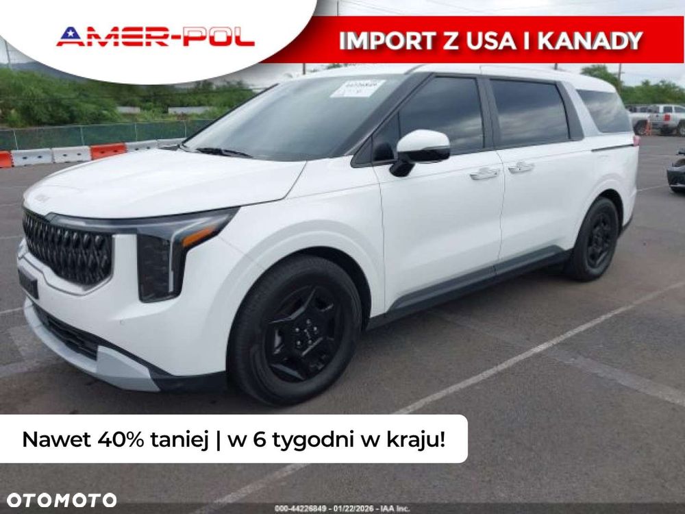 Kia Carnival - 1