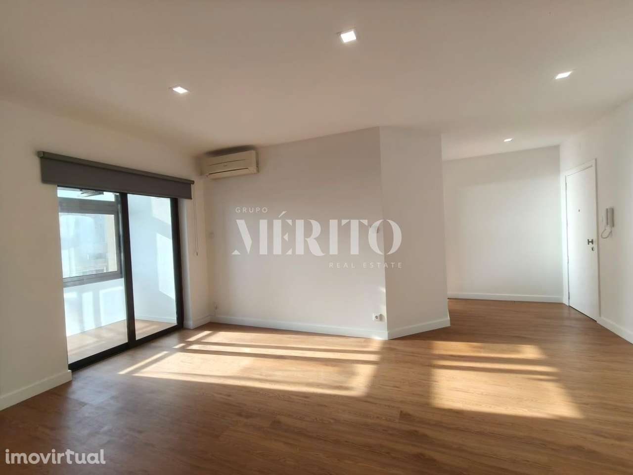 Apartamento T1 Remodelado com Vista Mar – Póvoa de Varzim - Grande imagem: 5/15