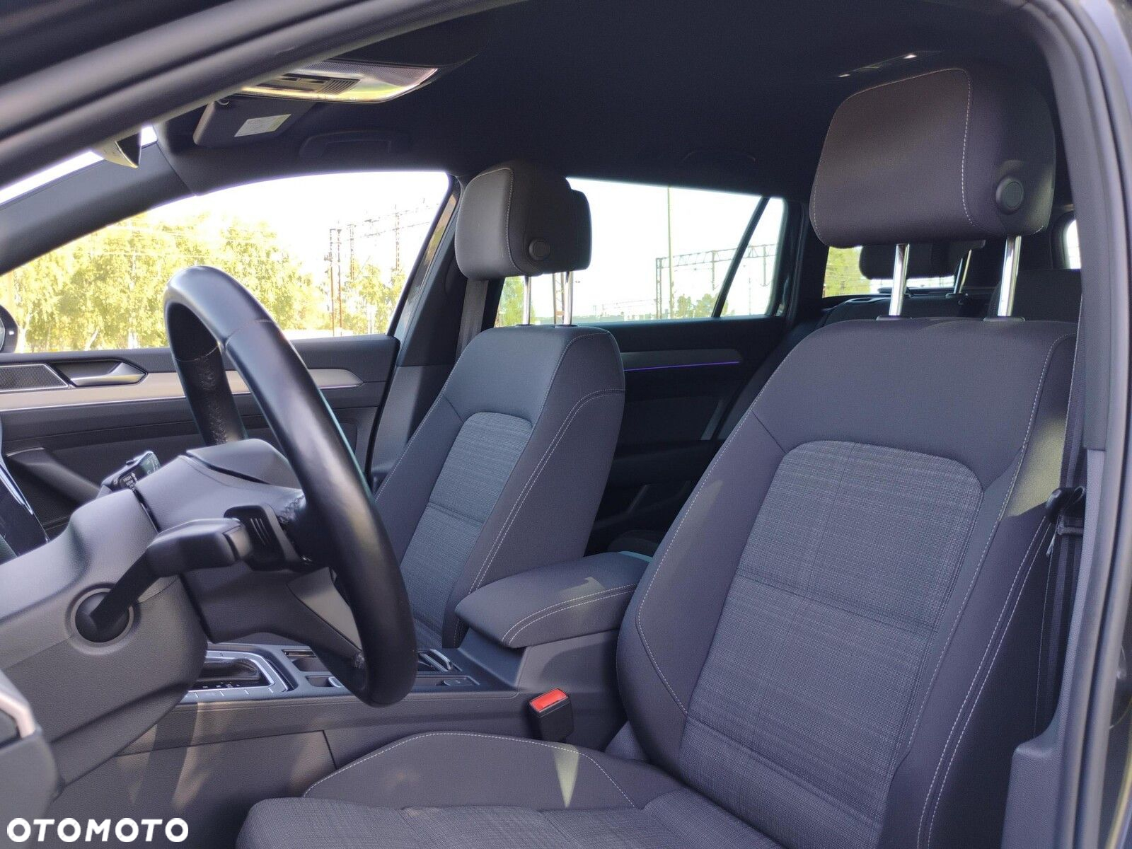 Volkswagen Passat 2.0 TDI Business DSG - 12