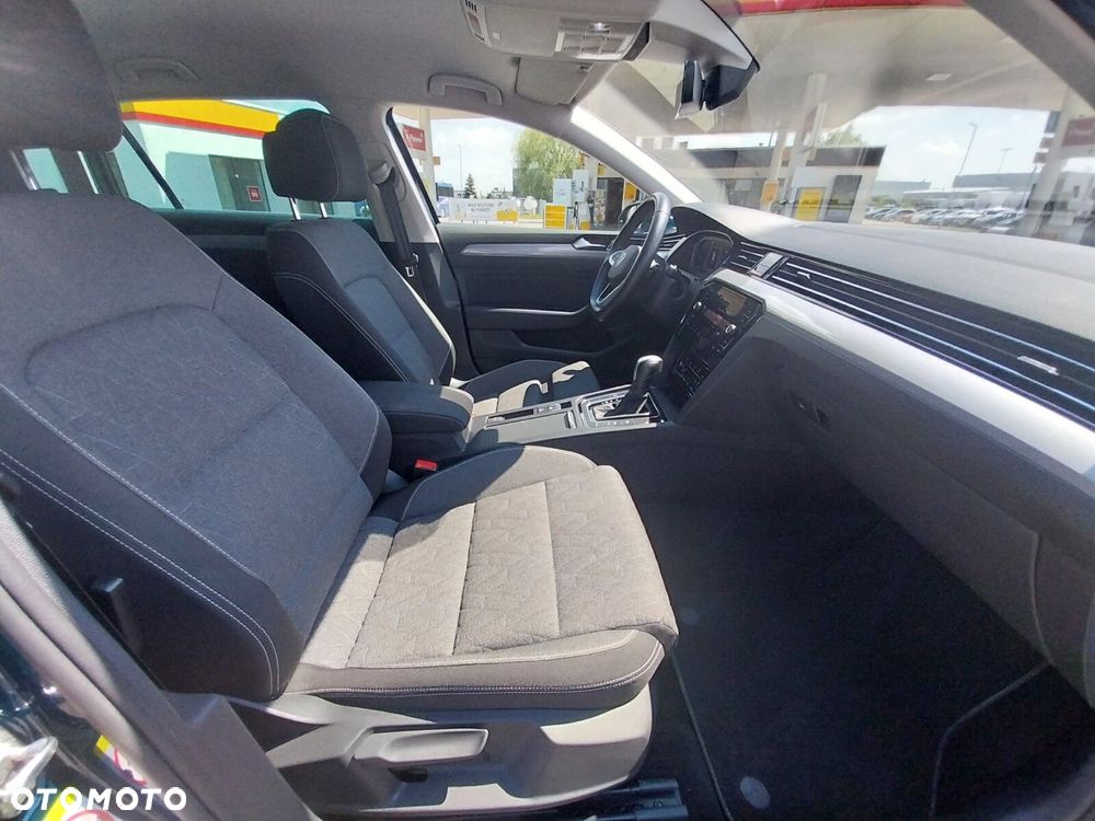 Volkswagen Passat Variant - 6
