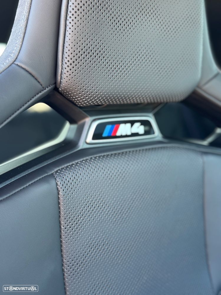 BMW M4 Competition xDrive Pack 50 anos M - 18