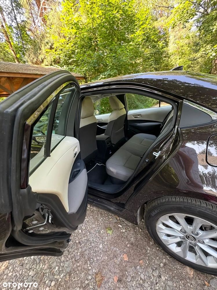 Toyota Corolla 1.8 Hybrid Comfort - 12