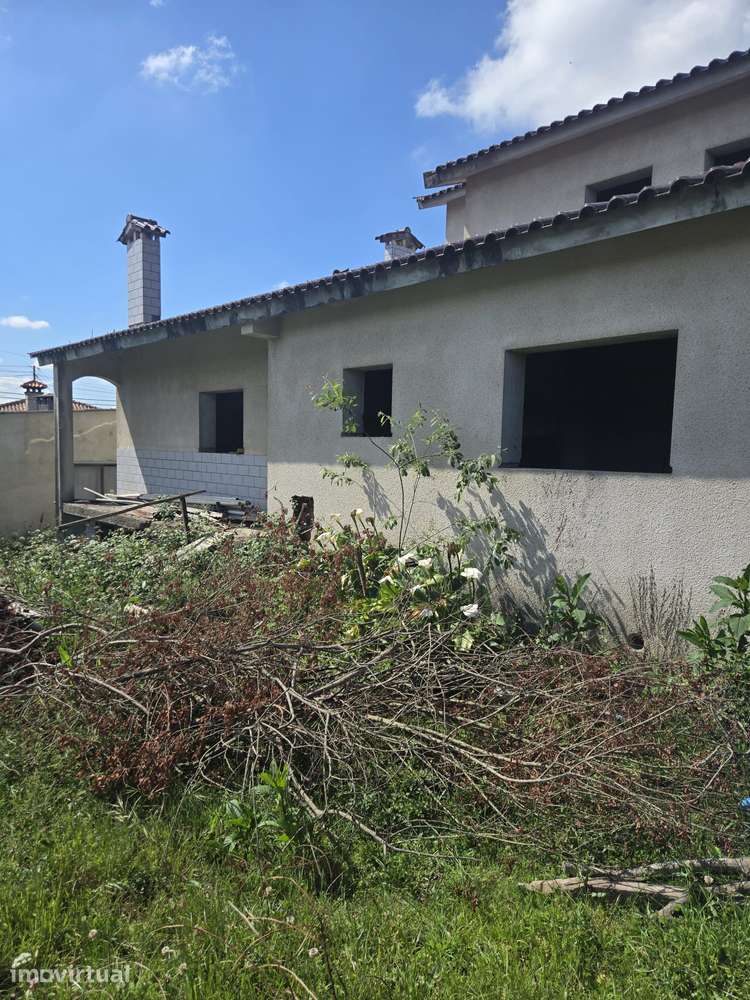 Terreno para construção com 955m2 com casa pronta de pedreiro. - Grande imagem: 5/22
