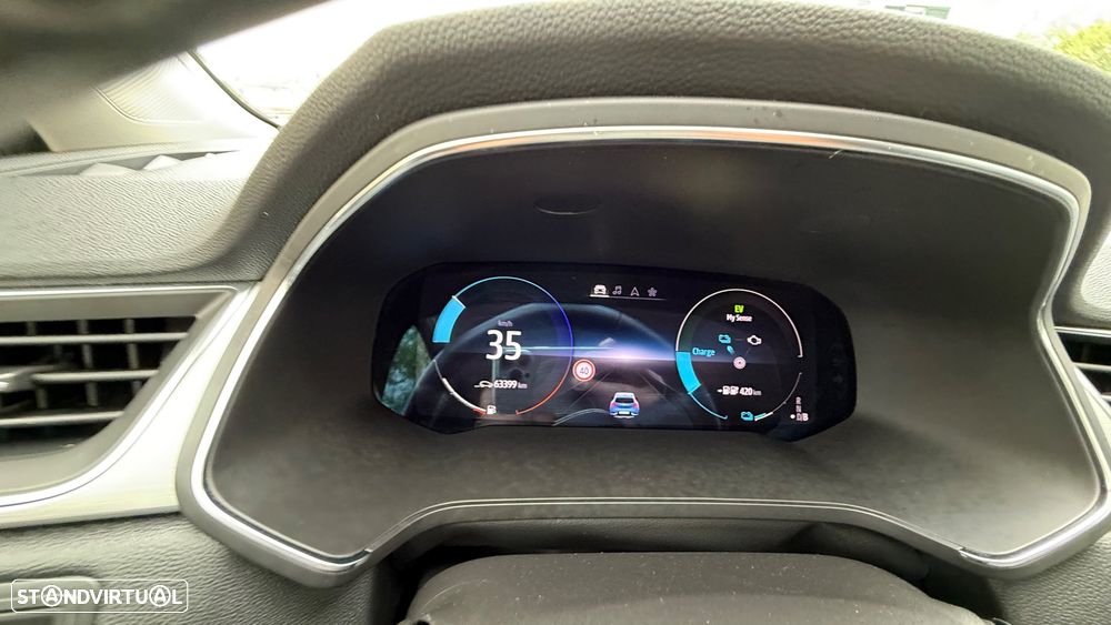 Renault Captur 1.6 E-Tech Plug-In Intens - 27