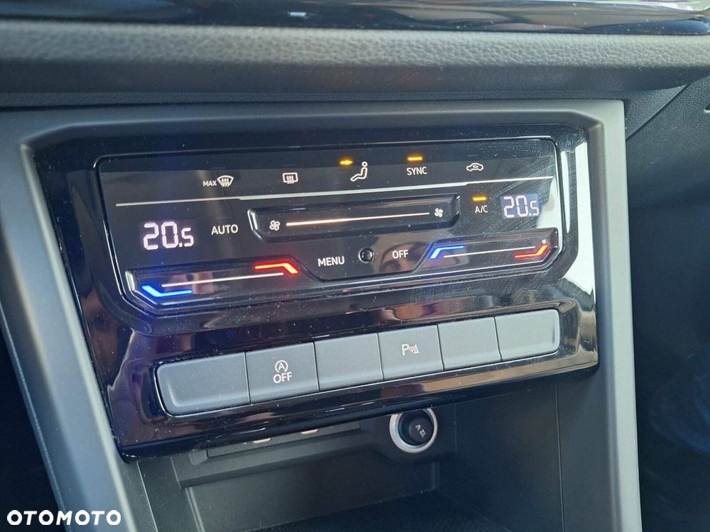 Volkswagen Touran - 17