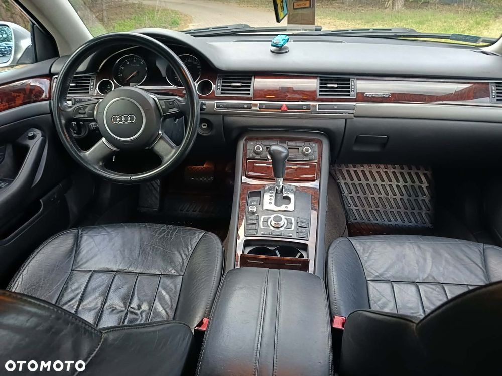 Audi A8 3.7 Quattro - 12
