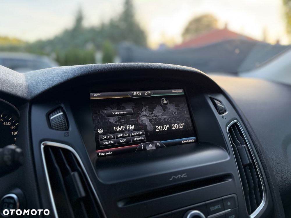 Ford Focus 1.0 EcoBoost STart-Stopp-System TITANIUM - 24