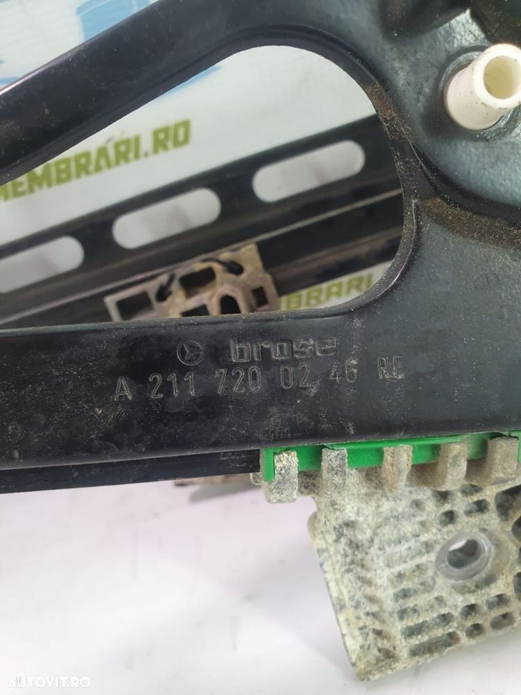 Macara dreapta fata A2117200246 Mercedes-Benz E-Class W211 [facelift] - 2