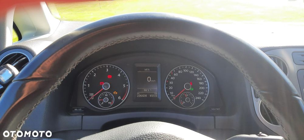 Volkswagen Golf Plus 1.6 TDI Comfortline DSG - 10