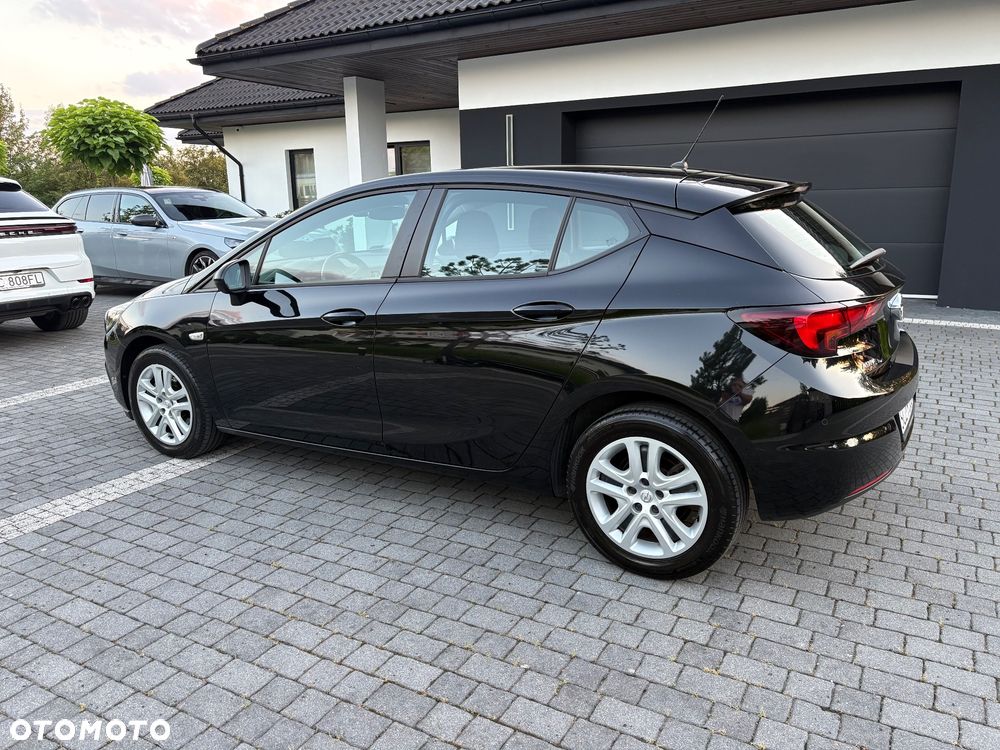 Opel Astra 1.6 CDTI Dynamic - 4