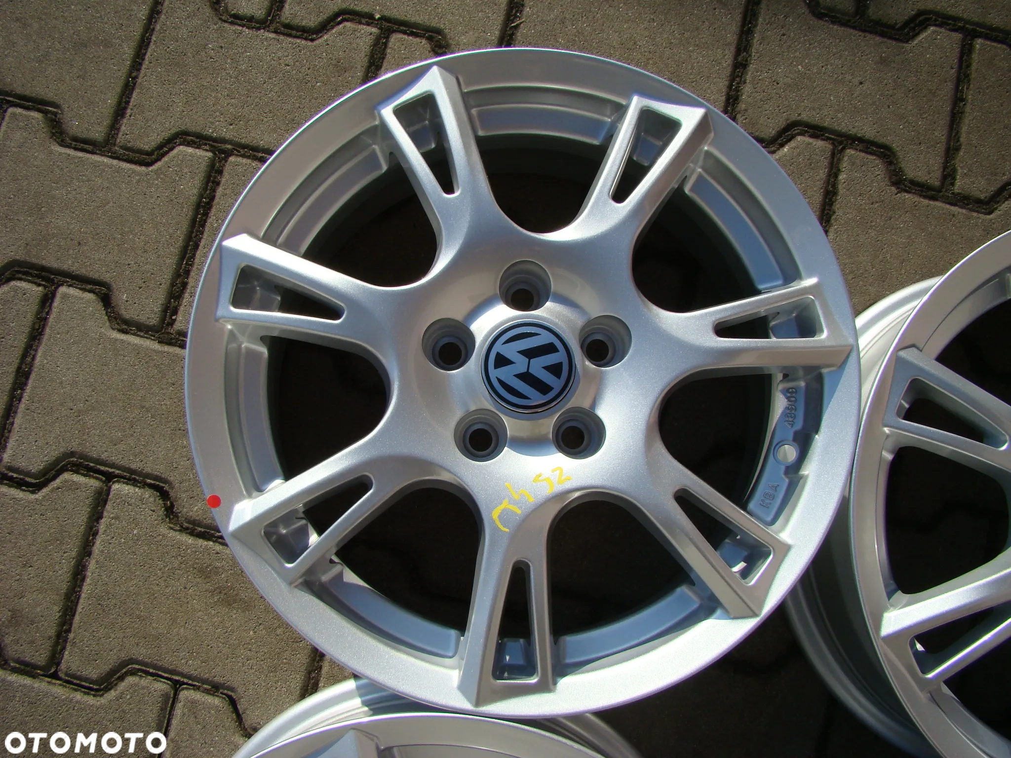 a452 5x100 VW Polo Fox Golf IV New Beetle 6jx15 - 5