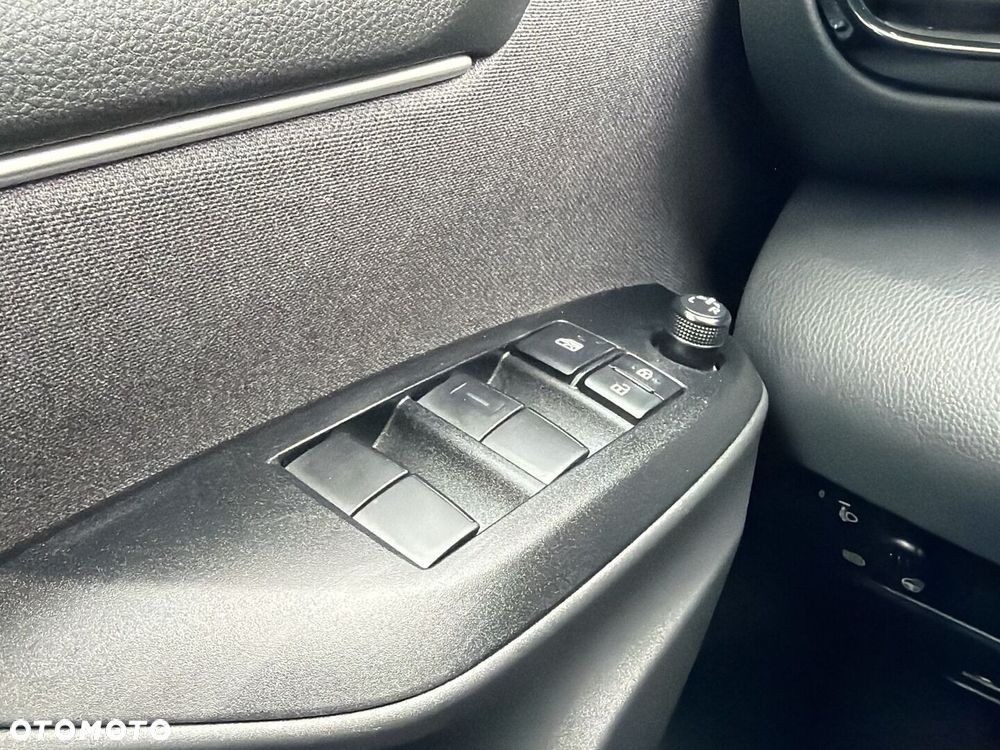 Toyota Yaris Hybrid 1.5 Style - 25