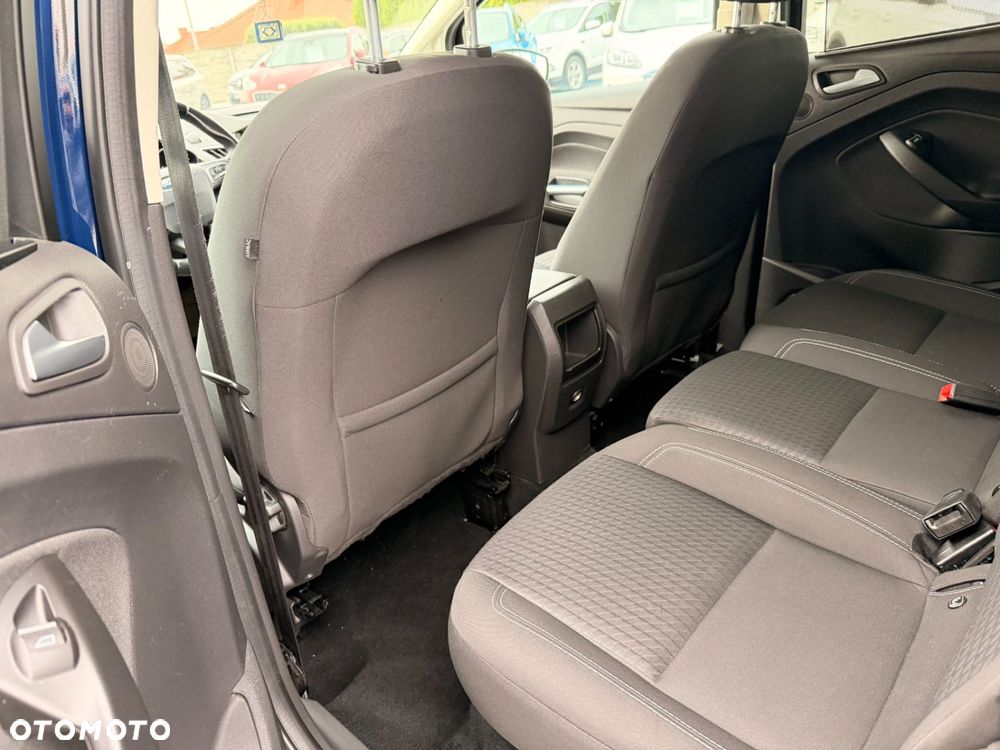 Ford C-MAX - 12
