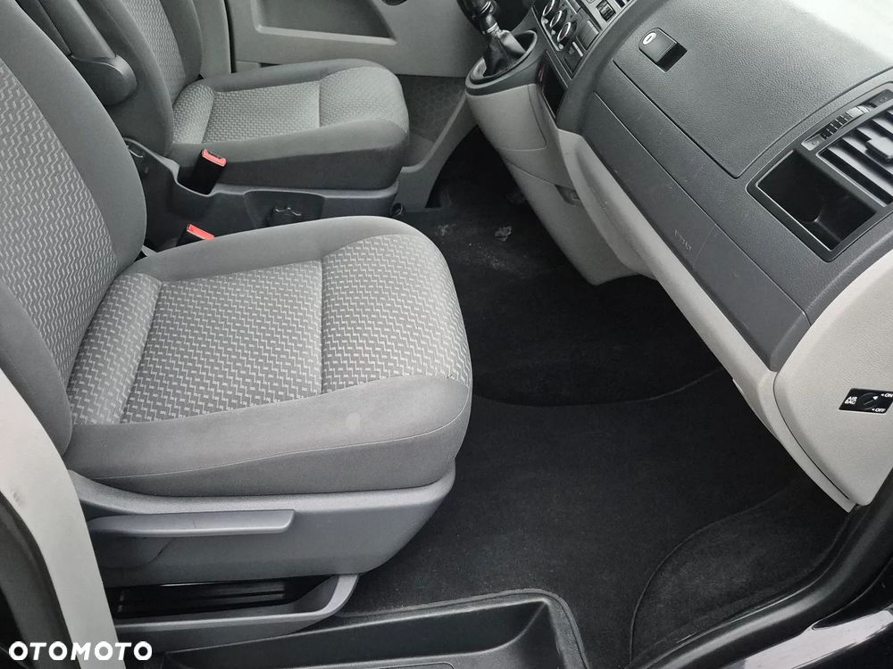 Volkswagen Transporter Caravelle Edition - 17