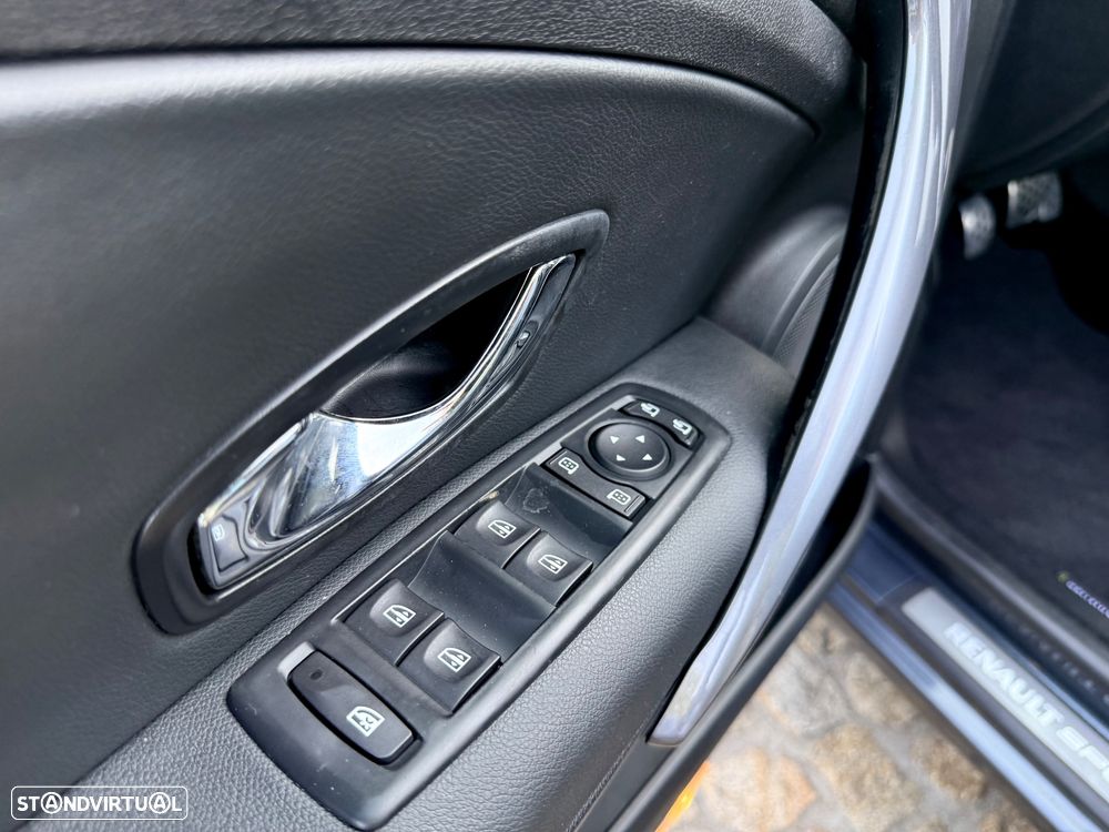 Renault Mégane BLUE dCi 115 GT LINE - 40