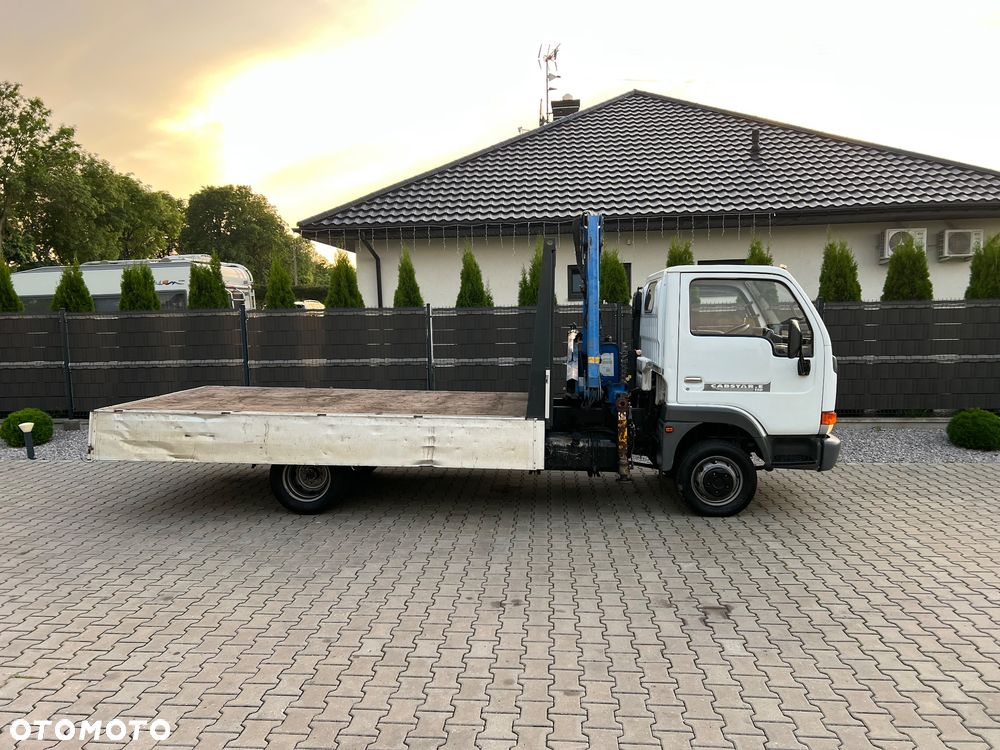 Nissan CABSTAR - 30