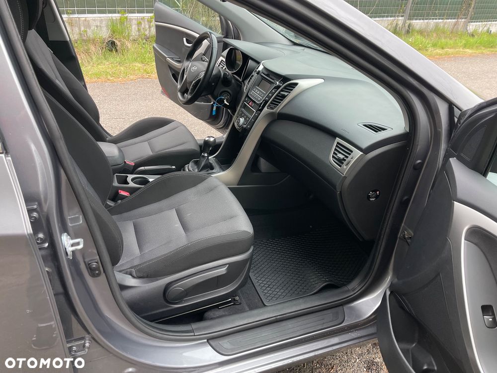 Hyundai i30 i30cw 1.4 CRDi Trend - 16