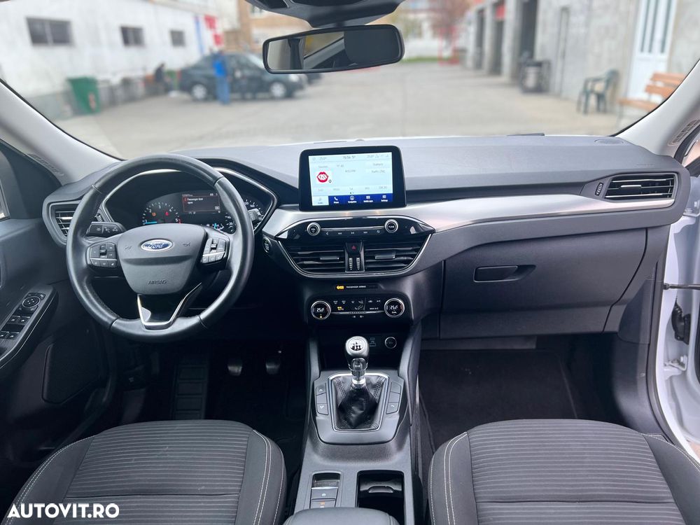 Ford Kuga 2.0 EcoBlue mHEV FWD Titanium - 10