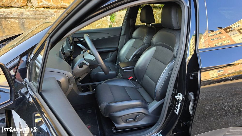 MG MG4 64 kWh Luxury - 43