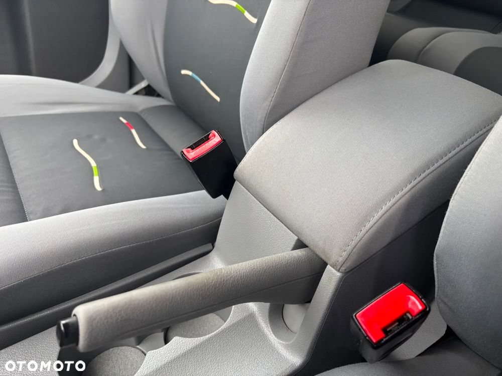 Volkswagen Caddy Life - 20