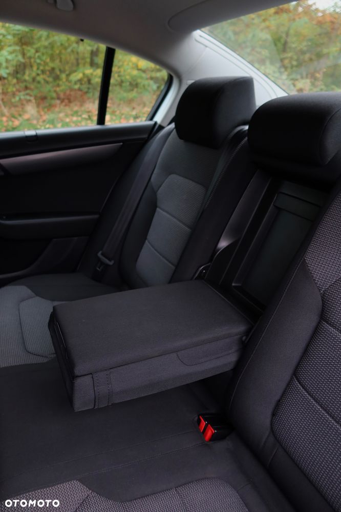 Volkswagen Passat 1.4 TSI Trendline DSG - 19