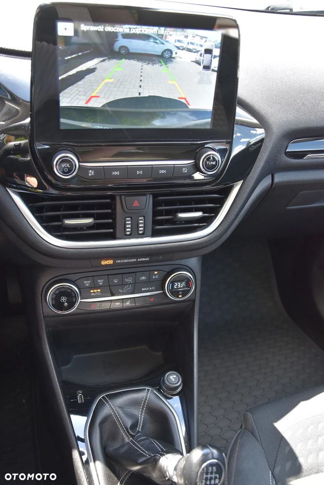 Ford Fiesta 1.0 EcoBoost Titanium - 17