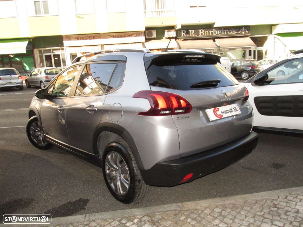 Peugeot 2008 1.2 PureTech Signature - 6