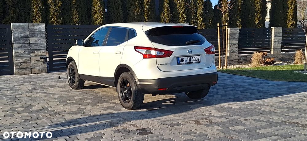 Nissan Qashqai 1.6 DCi Xtronic TEKNA - 10